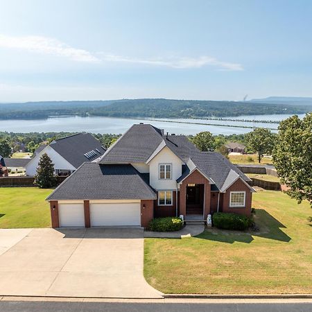 Adelines Lake View Elegant Home In Gated Community Sleeps 15 Russellville Dış mekan fotoğraf